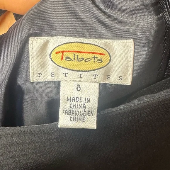 90s Black and Burgundy Dress High Square Neck Silk Skirt Size 6P - Picture 4 of 6